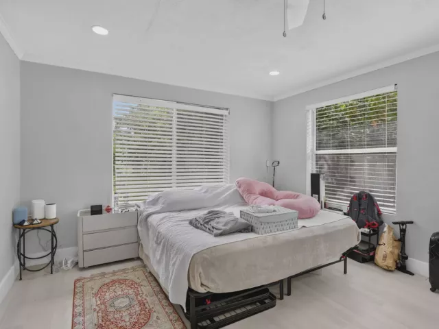 3-bedroom home for sale in Hollywood - 2465 Taylor Street - MondialRealty