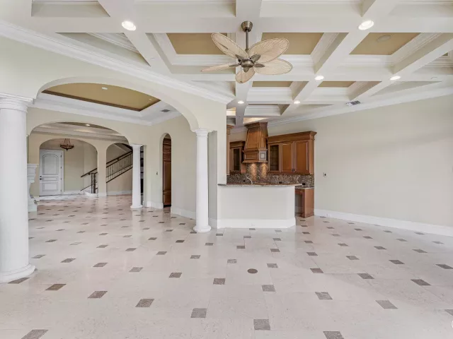 4-bedroom home for sale in Deerfield Beach - 453 NE 19th Avenue - MondialRealty