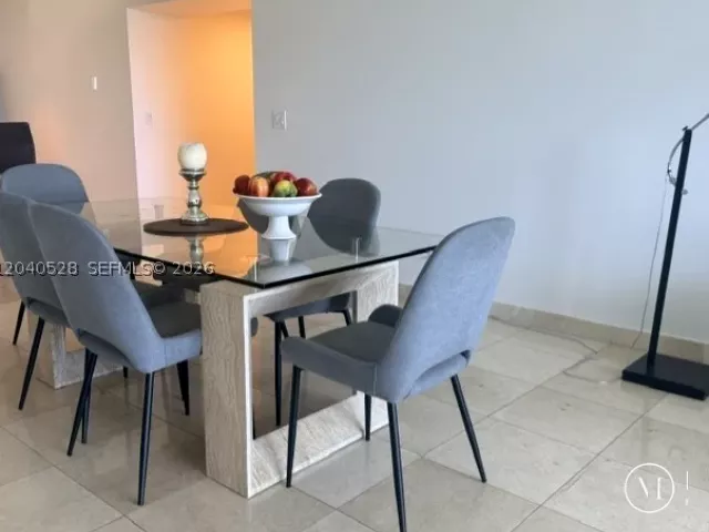 2-bedroom condo for sale in Miami - 601 NE 36th St 803 - MondialRealty