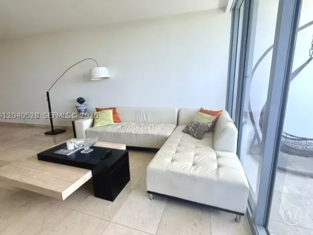 2-bedroom condo for sale in Miami - 601 NE 36th St 803 - MondialRealty