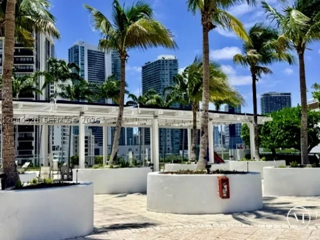 2-bedroom condo for sale in Miami - 601 NE 36th St 803 - MondialRealty