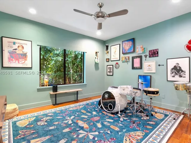 4-bedroom home for rent in Miami - 547 NE 59th St - MondialRealty