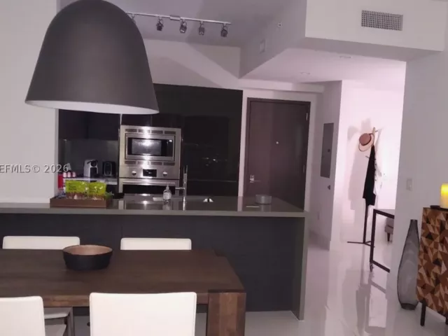 1-bedroom condo for rent in Miami - 1080 Brickell Ave 3203 - MondialRealty