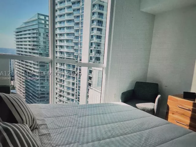 1-bedroom condo for rent in Miami - 1080 Brickell Ave 3203 - MondialRealty