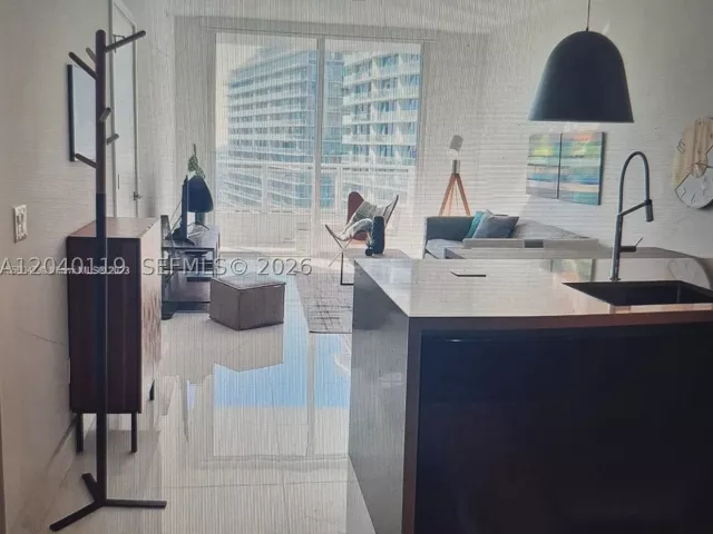 1-bedroom condo for rent in Miami - 1080 Brickell Ave 3203 - MondialRealty