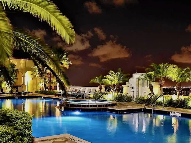 2-bedroom condo for rent in West Palm Beach - 701 S Olive Avenue 1205 - MondialRealty