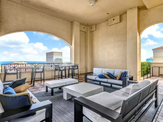 2-bedroom condo for rent in West Palm Beach - 701 S Olive Avenue 1205 - MondialRealty