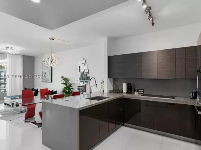 1-bedroom condo for rent in Miami - 1080 Brickell Ave 4103 - MondialRealty