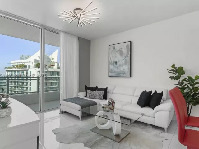 1-bedroom condo for rent in Miami - 1080 Brickell Ave 4103 - MondialRealty
