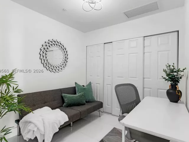 1-bedroom condo for rent in Miami - 1080 Brickell Ave 4103 - MondialRealty