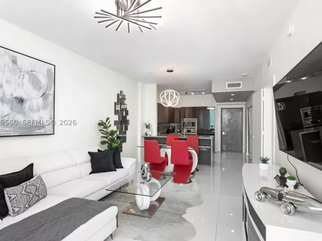 1-bedroom condo for rent in Miami - 1080 Brickell Ave 4103 - MondialRealty