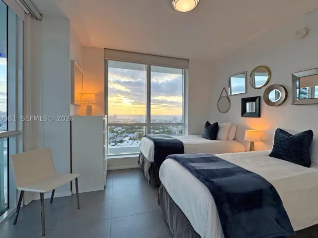 2-bedroom condo for rent in Miami Beach - 540 West Ave 2114 - MondialRealty