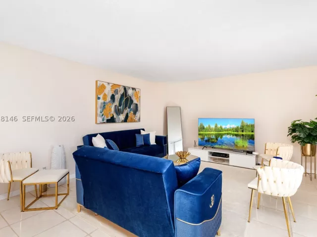 2-bedroom condo for sale in Hallandale Beach - 2030 S Ocean Dr 307 - MondialRealty