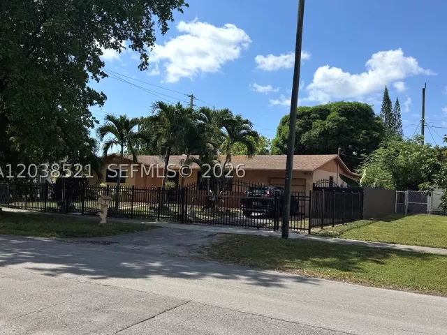 3-bedroom home for sale in Miami -  - MondialRealty