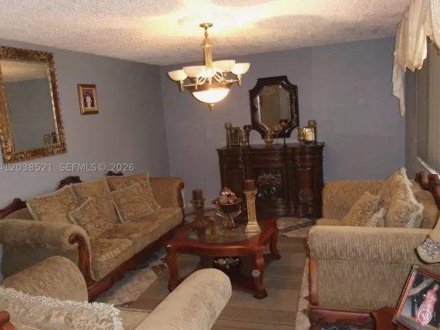 3-bedroom home for sale in Miami -  - MondialRealty
