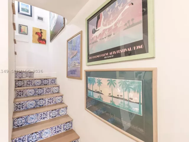 2-bedroom home for sale in Miami - 2956 Bird Ave 6 - MondialRealty