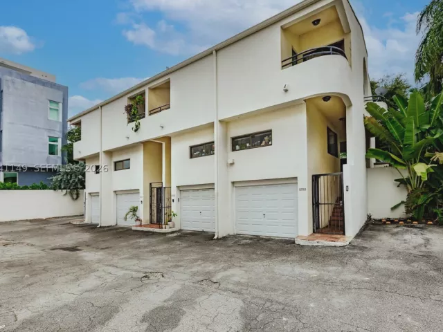 2-bedroom home for sale in Miami - 2956 Bird Ave 6 - MondialRealty