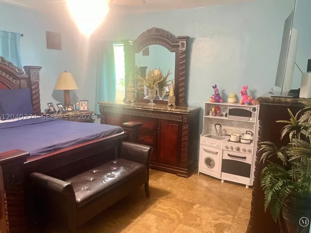 3-bedroom home for sale in Miami - 521 NW 32nd Pl - MondialRealty