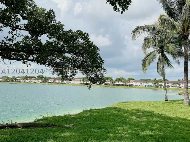 3-bedroom home for sale in Miami - 13918 SW 172nd Ter - MondialRealty