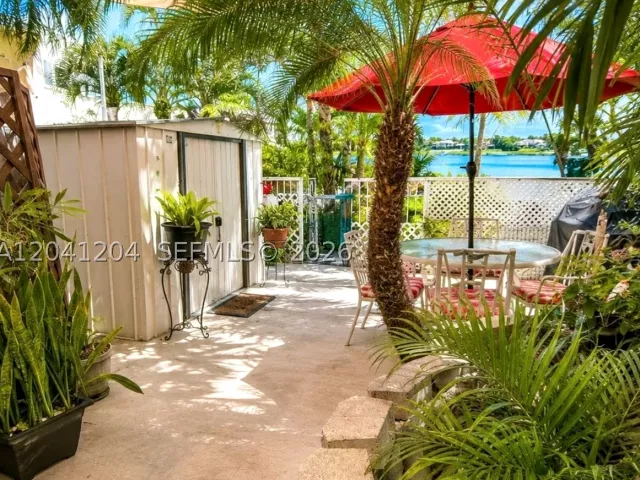 3-bedroom home for sale in Miami - 13918 SW 172nd Ter - MondialRealty