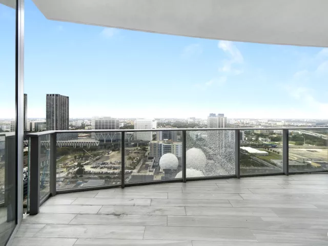 1-bedroom condo for sale in Miami - 851 NE 1st Avenue 2410 - MondialRealty