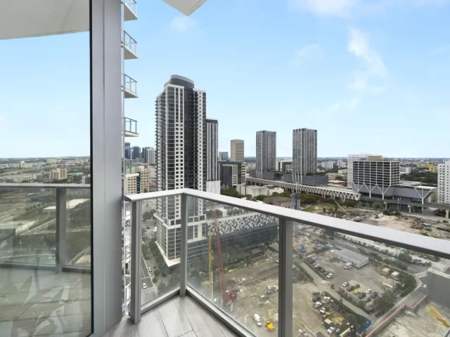 1-bedroom condo for sale in Miami - 851 NE 1st Avenue 2410 - MondialRealty