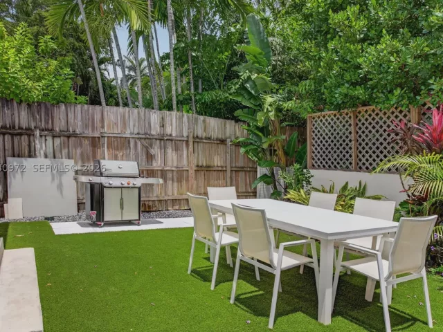4-bedroom home for rent in Miami - 645 NE 53rd St - MondialRealty