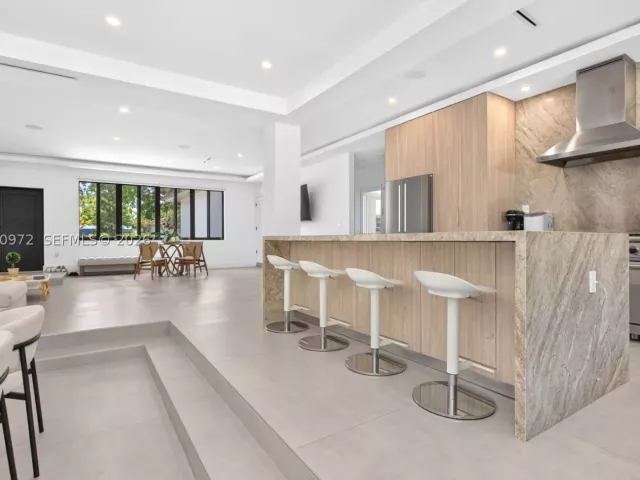 4-bedroom home for rent in Miami - 645 NE 53rd St - MondialRealty