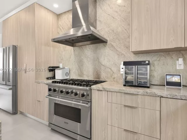4-bedroom home for rent in Miami - 645 NE 53rd St - MondialRealty