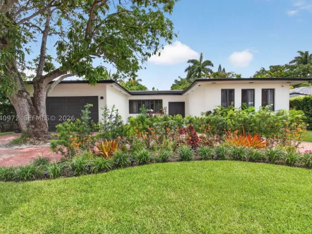 4-bedroom home for rent in Miami - 645 NE 53rd St - MondialRealty