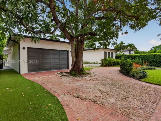 4-bedroom home for rent in Miami - 645 NE 53rd St - MondialRealty