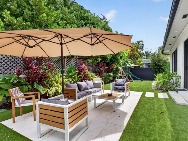4-bedroom home for rent in Miami - 645 NE 53rd St - MondialRealty