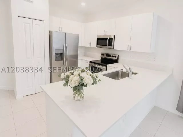 3-bedroom home for sale in Miami - 11935 SW 246th Ter - MondialRealty