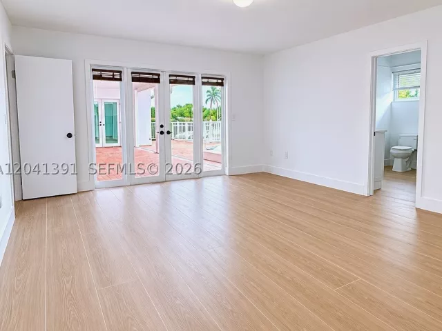 4-bedroom home for rent in Coral Gables - 13005 Zambrana St - MondialRealty