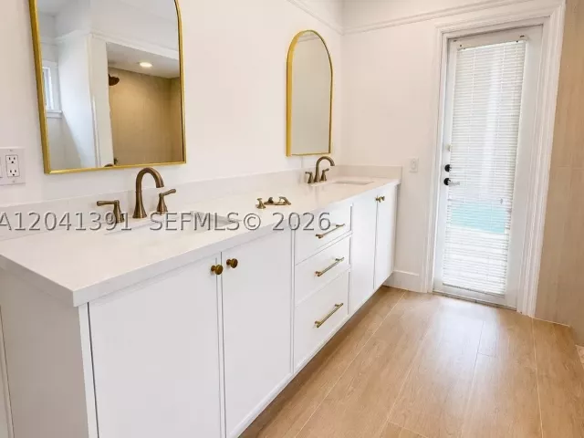 4-bedroom home for rent in Coral Gables - 13005 Zambrana St - MondialRealty