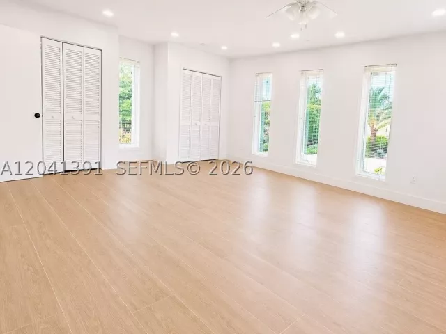4-bedroom home for rent in Coral Gables - 13005 Zambrana St - MondialRealty