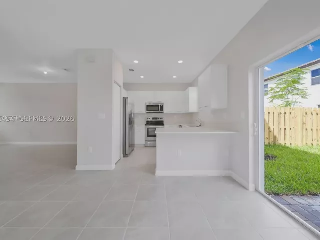 3-bedroom home for sale in Miami - 12620 NW 23rd Pl - MondialRealty