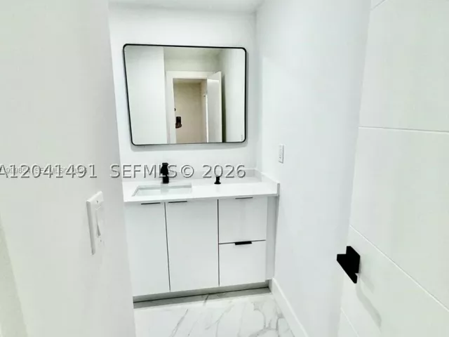 5-bedroom home for sale in Miami - 4131 NW 11th Pl - MondialRealty
