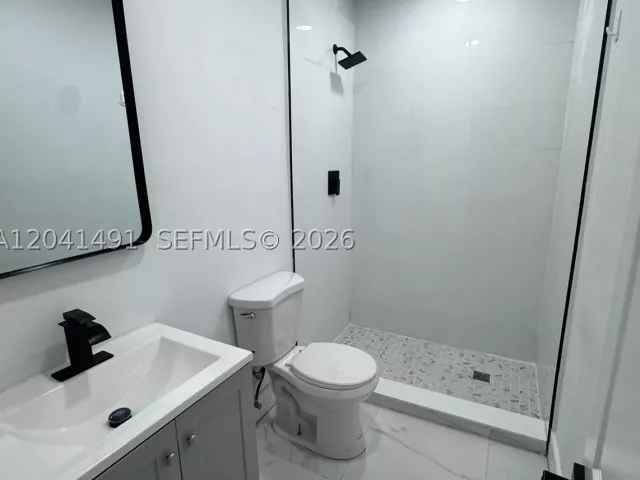5-bedroom home for sale in Miami - 4131 NW 11th Pl - MondialRealty