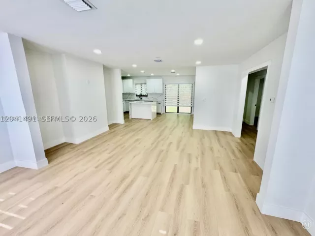 5-bedroom home for sale in Miami - 4131 NW 11th Pl - MondialRealty