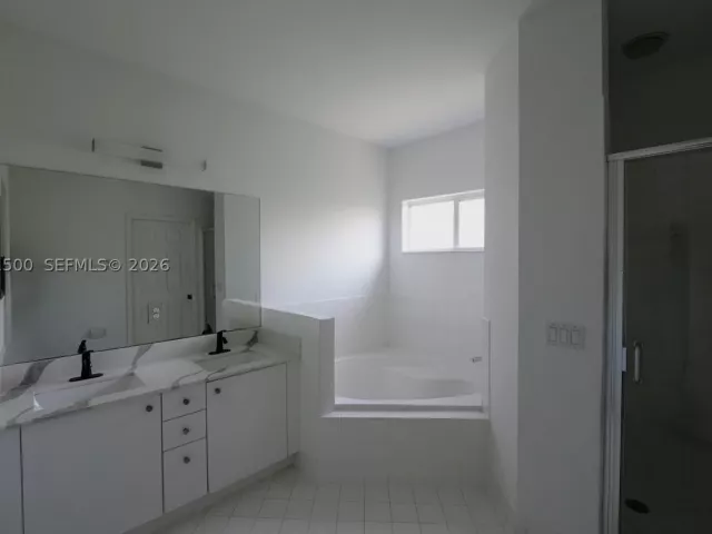 4-bedroom home for sale in Miami - 8836 SW 221 TERR - MondialRealty