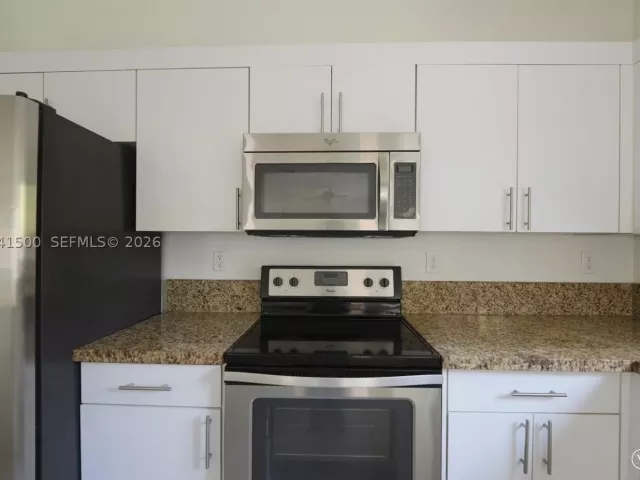 4-bedroom home for sale in Miami - 8836 SW 221 TERR - MondialRealty