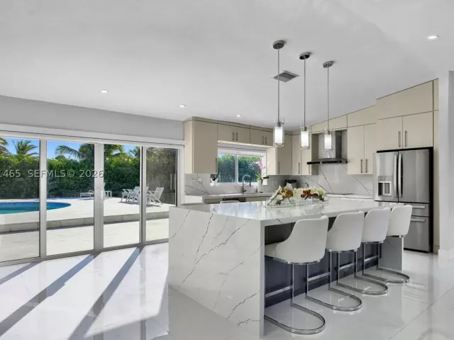 3-bedroom home for sale in Miami - 13201 SW 197th Ave - MondialRealty