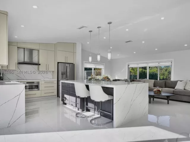 3-bedroom home for sale in Miami - 13201 SW 197th Ave - MondialRealty
