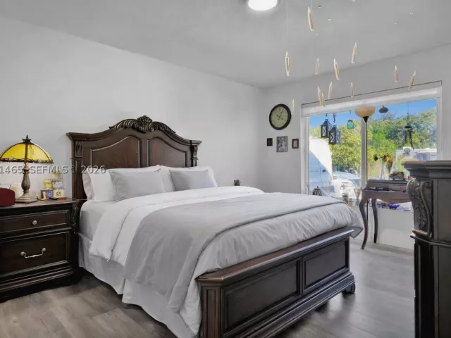 3-bedroom home for sale in Miami - 13201 SW 197th Ave - MondialRealty