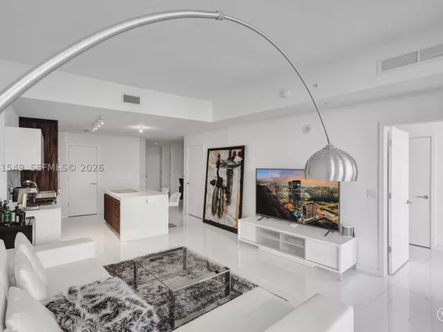 1-bedroom condo for sale in Miami - 851 NE 1st Ave 3800 - MondialRealty