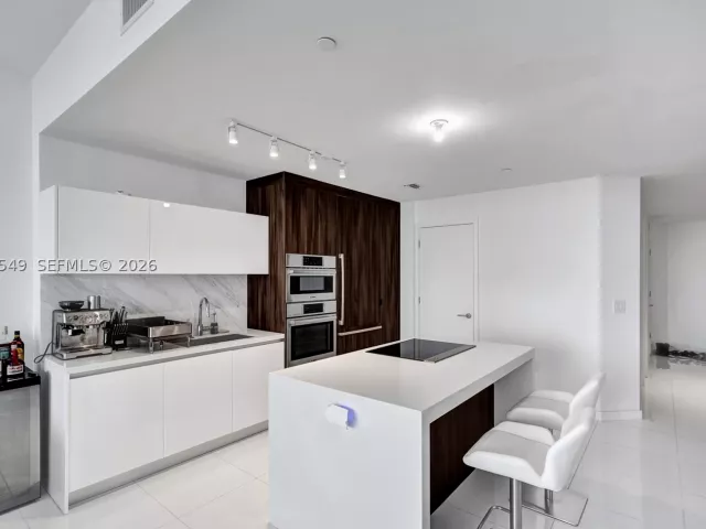 1-bedroom condo for sale in Miami - 851 NE 1st Ave 3800 - MondialRealty