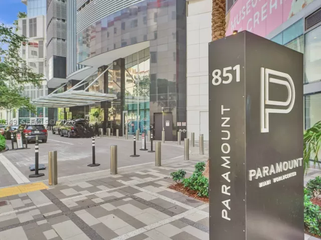 1-bedroom condo for sale in Miami - 851 NE 1st Ave 3800 - MondialRealty