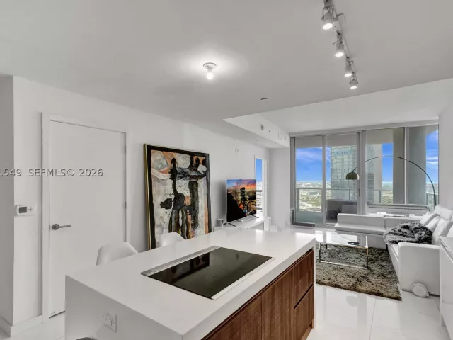 1-bedroom condo for sale in Miami - 851 NE 1st Ave 3800 - MondialRealty
