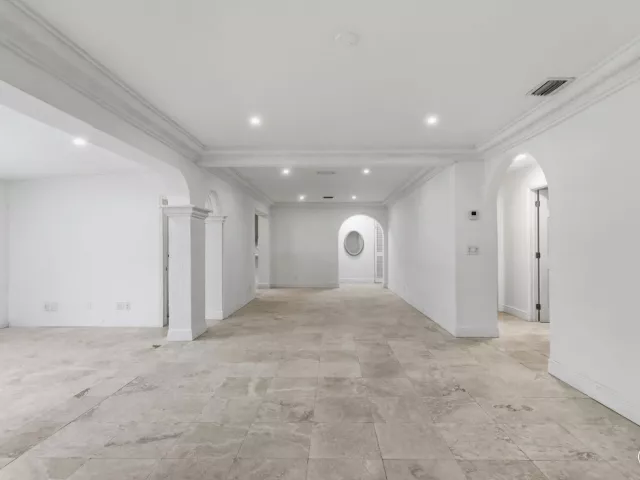 4-bedroom home for sale in West Palm Beach - 4793 Badger Avenue - MondialRealty